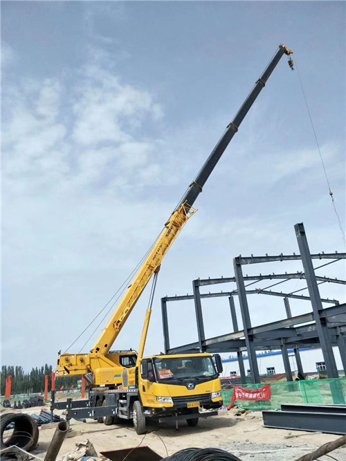 漠河市超高层建筑钢结构吊装案例